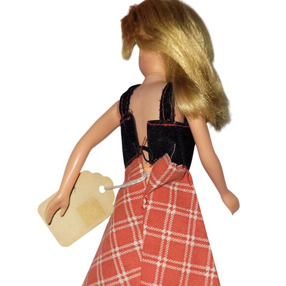 1975 Vintage Skipper, Barbie's Sweet Little Sister in Original Outfit - Picture 3 of 5